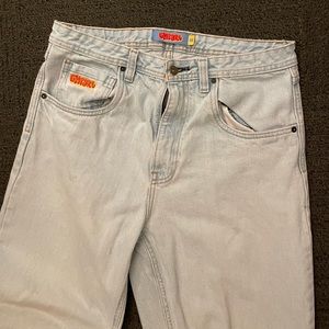 EMPYRE Light Wash Distressed Jeans - Size 32